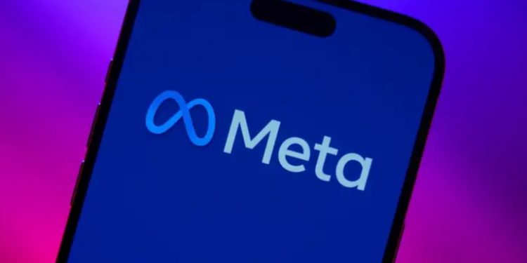 El duro trabajo de los moderadores digitales en Facebook