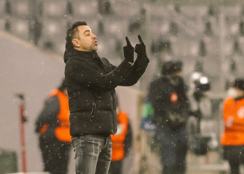 El 'efecto Xavi' se diluye en el Barí§a, fuera de octavos de la Champions 20 años después