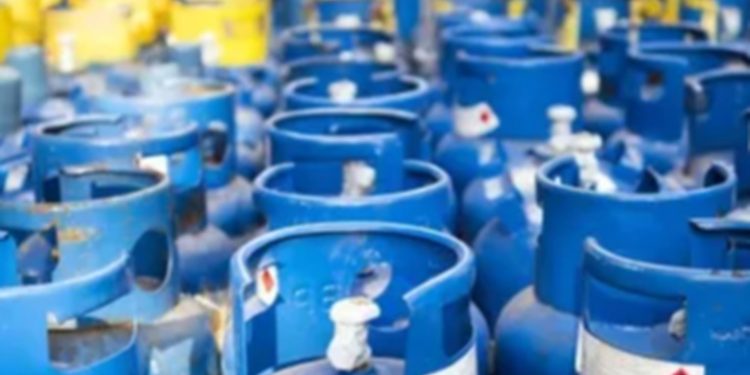 El ejecutivo propone seguir con subsidio al gas propano