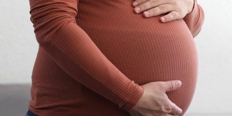 El embarazo no planificado, ´una crisis que nos rodea´