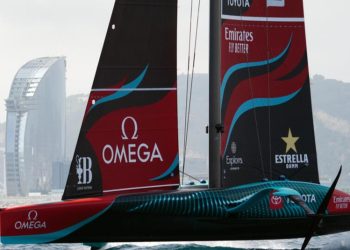 El Emirates Team New Zealand sigue imparable y coloca el 4-0 en la final ante INEOS Britannia