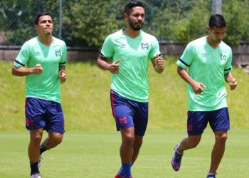El equipo de Municipal entrena en Honduras