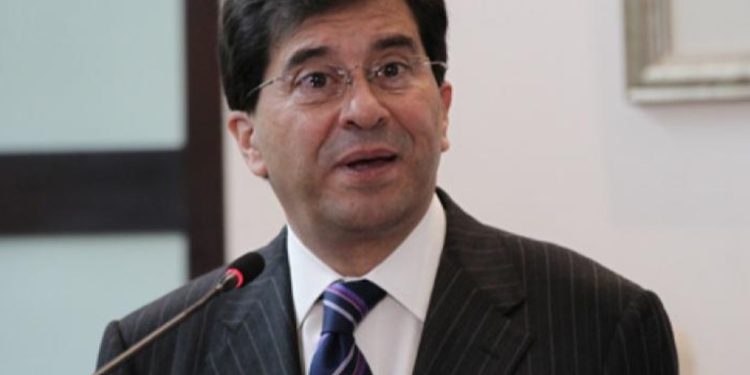 El ex canciller Harold Caballeros sufrió un accidente en Alemania