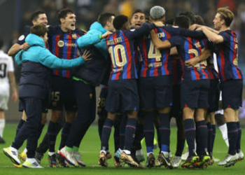 El F.C. Barcelona derrota al Real Madrid y se lleva la Supercopa, el primer tí­tulo del año