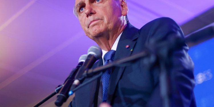 El FBI investigará con la Policía de Brasil la venta ilegal de joyas en el gobierno de Bolsonaro