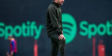El FC Barcelona destituye a Xavi como entrenador para la temporada que viene
