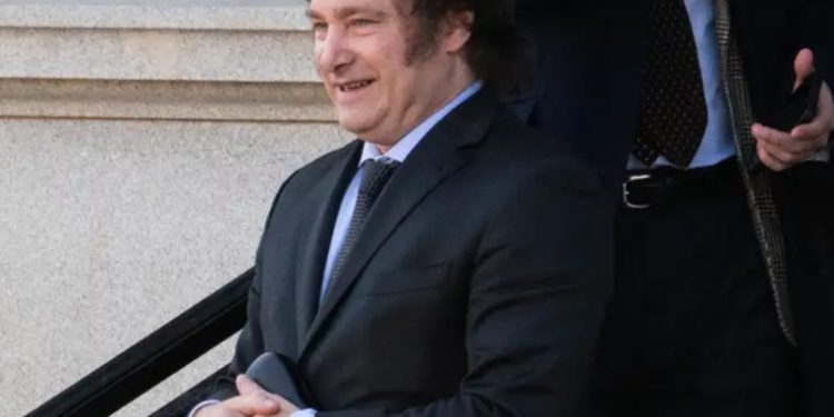 El FMI prevé desembolsar a Argentina casi 800 millones