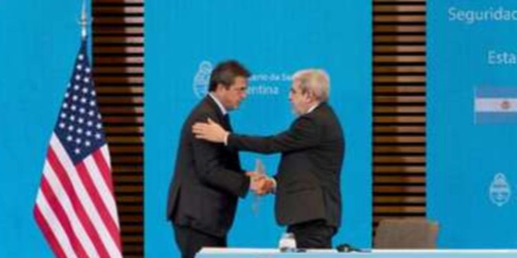 El Gobierno de Argentina firma un acuerdo de cooperación en seguridad con EE.UU.