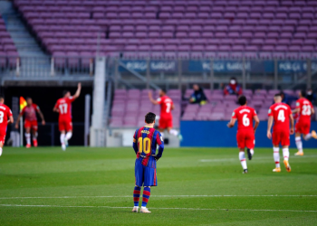 El Granada sorprende al Barí§a y deja la Liga aún más apretada