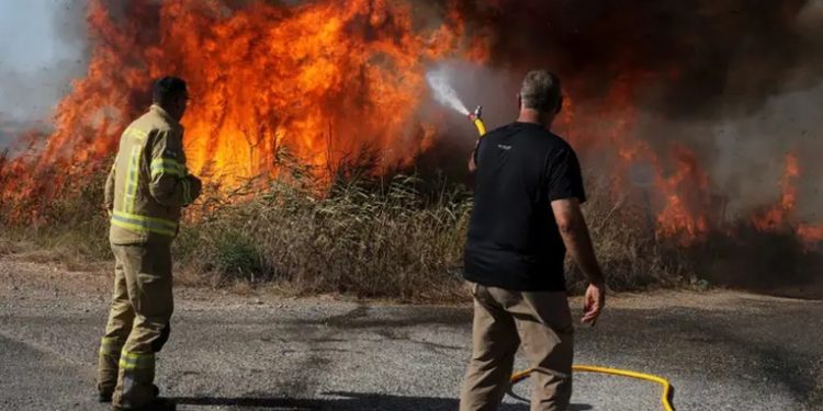 El Hezbolá libanés ataca posiciones militares en Israel