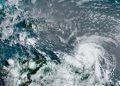El huracán Elsa sigue amenazando al Caribe