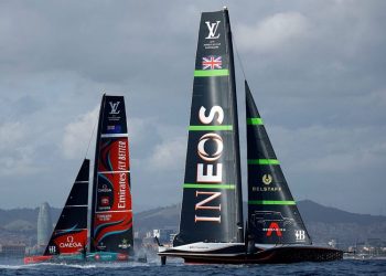 El INEOS Britannia resiste en la final de la Copa del América venciendo dos regatas seguidas