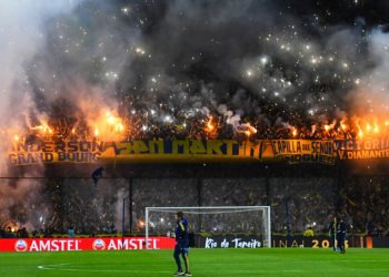 El insulto racista de un aficionado argentino a hinchas brasileños que empaña el fútbol
