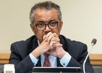 El jefe de la OMS revela que recibe amenazas de muerte