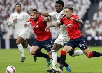 El Madrid vuelve a ceder puntos fuera de casa en un choque ante Osasuna condicionado por las decisiones arbitrales