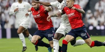 El Madrid vuelve a ceder puntos fuera de casa en un choque ante Osasuna condicionado por las decisiones arbitrales