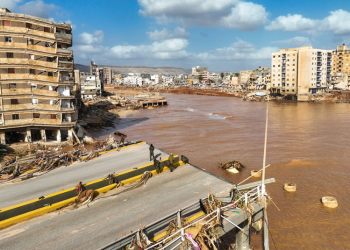 El mar arroja decenas de cadáveres, Libia pide más bolsas mortuorias ante el peligro de epidemia