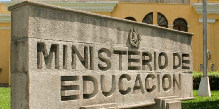 El ministerio de Educación tiene planificado remozar 7 mil escuelas en este año