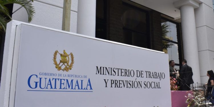 El Ministerio de trabajo pondrá a disposición 600 becas laborales