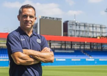 El nuevo DT no logra hacer reaccionar al Barí§a, que cede un empate ante el Alavés