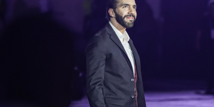 El oficialismo en El Salvador confirma que Bukele optará a la reelección