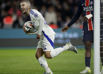 El Olympique de Lyon desciende a la Ligue 2 por su enorme deuda