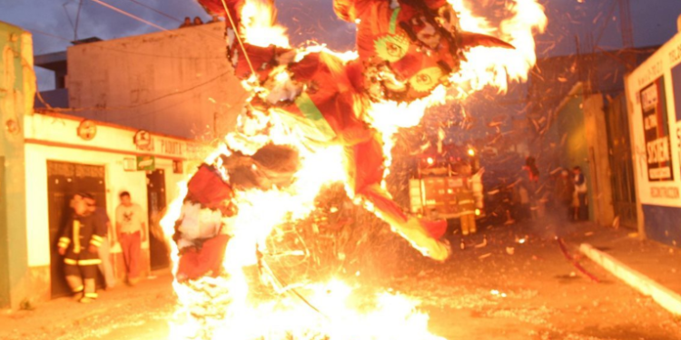 El origen de la quema del diablo