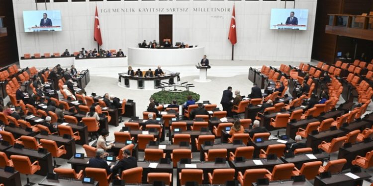 El Parlamento de Turquía aprueba el ingreso de Suecia en la OTAN