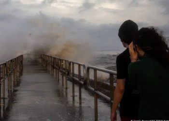El paso de Beryl deja al menos ocho muertos