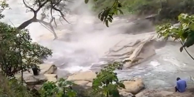 El peligroso río que hierve se transforma: la realidad oculta en la Amazonía peruana