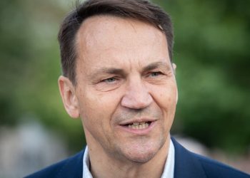 El político polaco que agradeció a EE.UU. por las explosiones en los Nord Stream volverá a ser ministro de Exteriores