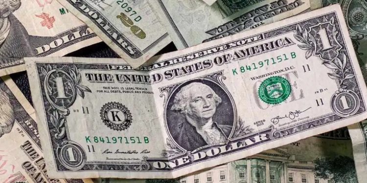 El precio del dólar registró una disminución en el país