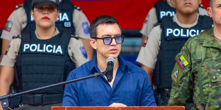 El presidente de Ecuador plantea la posibilidad de construir una cárcel en la Antártida