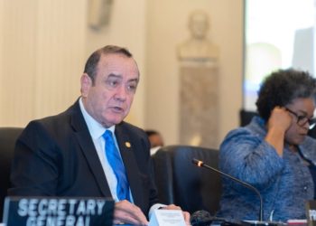 El presidente Giammattei acusa de 'amenazas y extorsión' a la CIDH