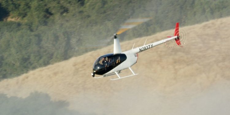 El primer aterrizaje de un helicóptero con autorrotación en modo automático