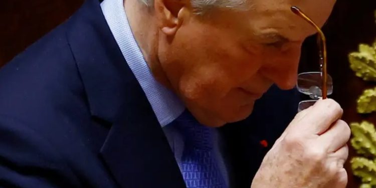 El primer ministro francés Barnier presenta su dimisión