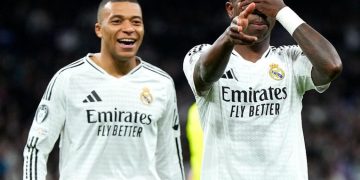 El Real Madrid gana al Salzburgo y llena el granero de goles para seguir optando al 'top 8' de la Champions