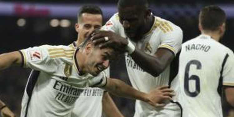 El Real Madrid recupera el liderato con un gol de Lucas Vázquez en el descuento