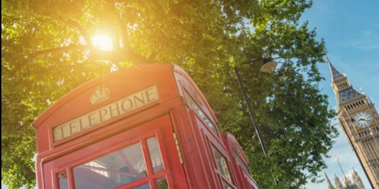 El Reino Unido registra un récord absoluto de calor con temperaturas de hasta 40,2 Â°C