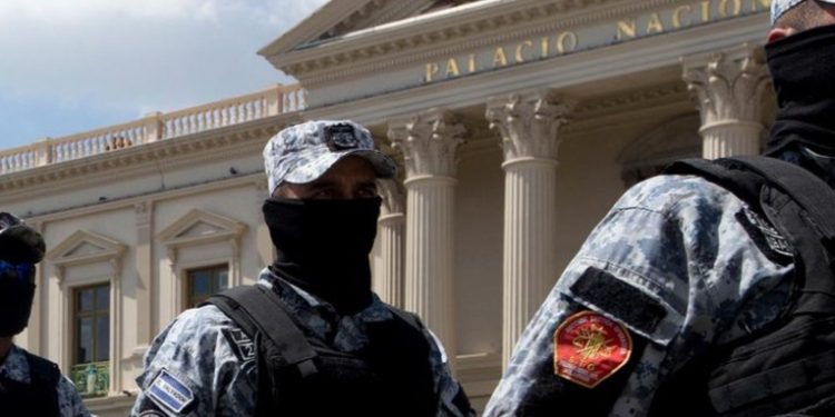 El Salvador archiva ''142 casos'' de muertes en sus cárceles