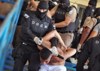 El Salvador asegura que ha puesto entre rejas a 11.000 pandilleros tras la ola de asesinatos