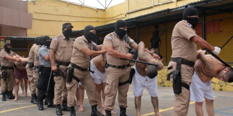 El Salvador: Bukele cumple tres años de mandato con alta aprobación