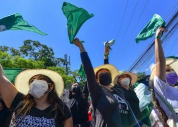 El Salvador: CIDH rechaza condenas por emergencias obstétricas