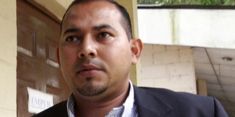 El Salvador: Condenan a exdiputado a 22 años en prisión
