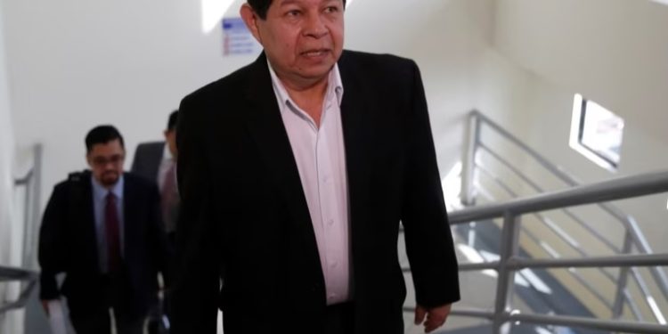 El Salvador: condenan por corrupción a exministro Seguridad