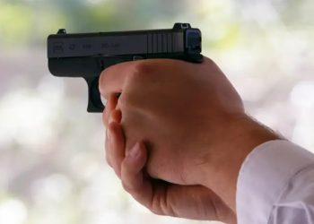 El Salvador: Congreso aprueba legalizar armas no registradas