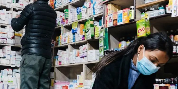 El Salvador: Gobierno también investiga precios en farmacias