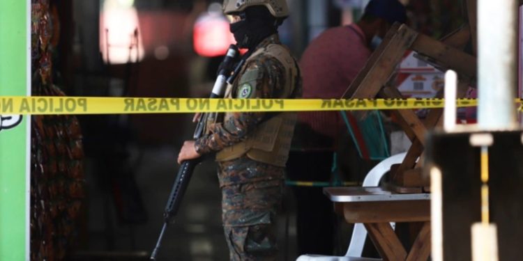 El Salvador: Pandillero pide agilizar su extradición a EEUU