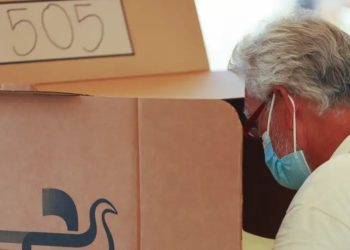 El Salvador: Piden anular candidatura a reelección de Bukele