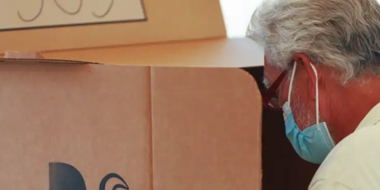 El Salvador: Piden anular candidatura a reelección de Bukele